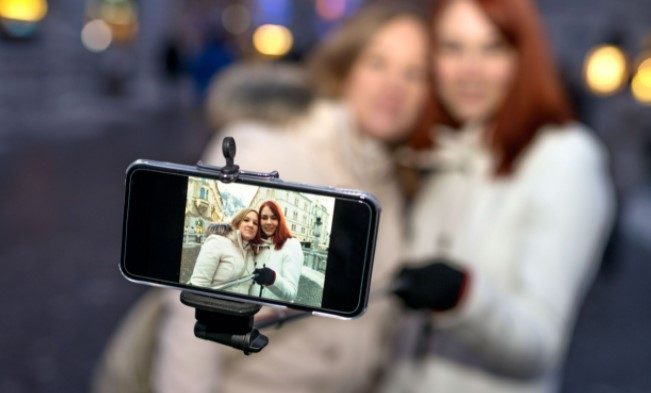 Do Selfie Sticks Work With All Phones