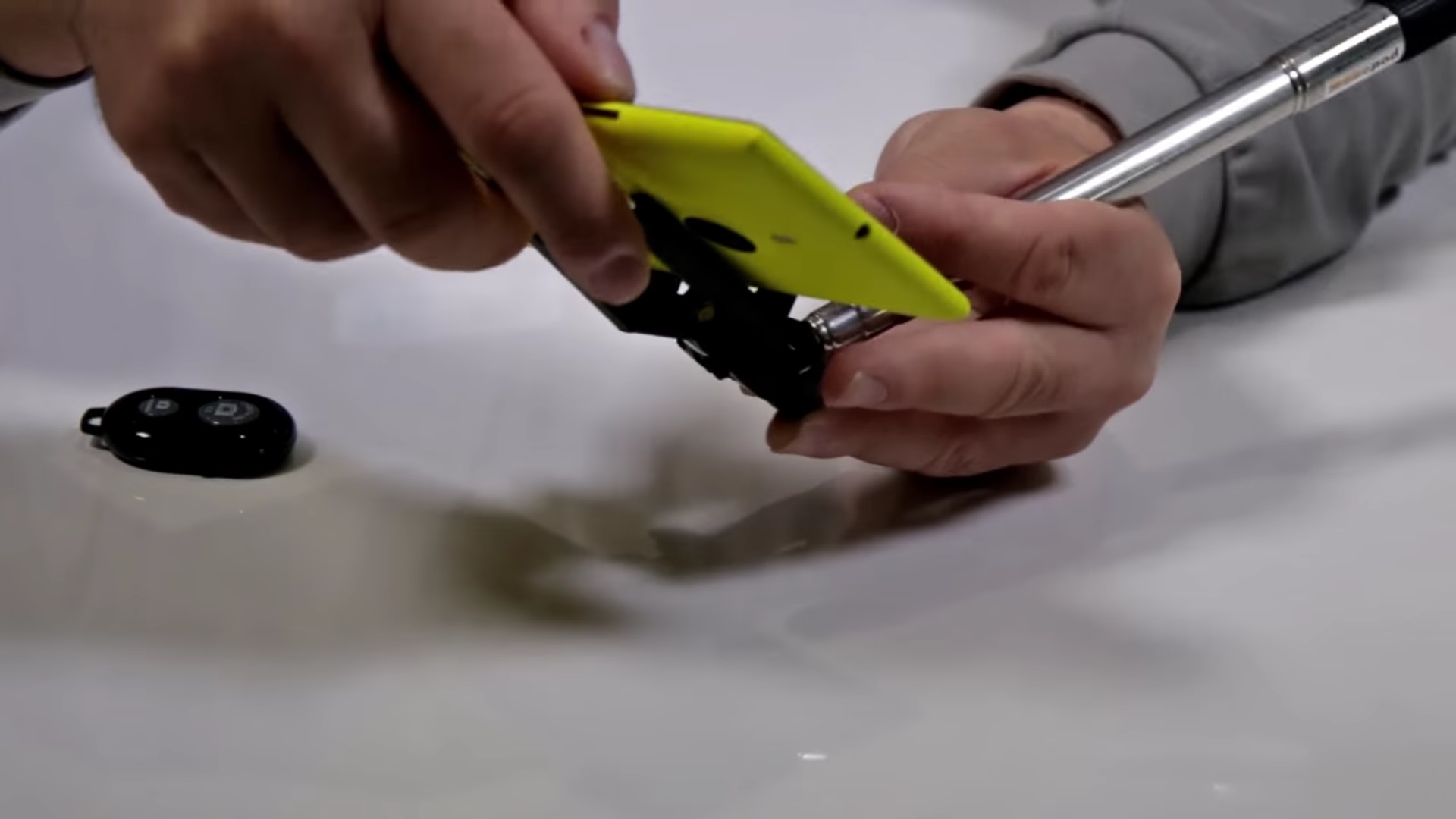 How To Connect Selfie Stick To iPhone [Step By Step] Wise Photographer